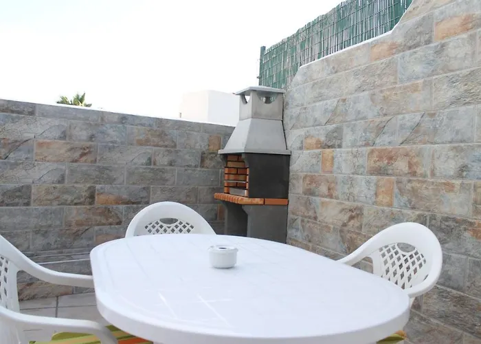 빌라 La Casa De Lia 124 *